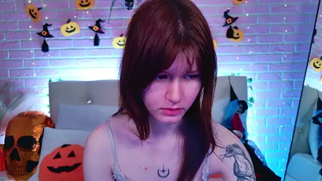 Snapshot of Aria_Vox chatting on October 30, 2025, 3:38 am Aria Vox online show from October 30, 2025, 3:38 am