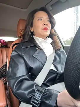 Snapshot of anna_yngs chatting on November 1, 2025, 7:57 am anna yngs online show from November 1, 2025, 7:57 am