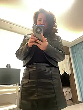 Snapshot of anna_yngs chatting on February 13, 2026, 1:22 pm anna yngs online show from February 13, 2026, 1:22 pm