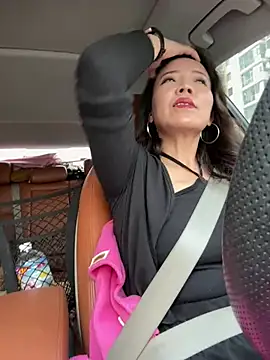 anna yngs online show from March 19, 2026, 6:35 am