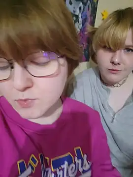 Snapshot of xrixsyx_and_ricky chatting on July 17, 2026, 5:54 pm xrixsyx and ricky online show from July 17, 2026, 5:54 pm