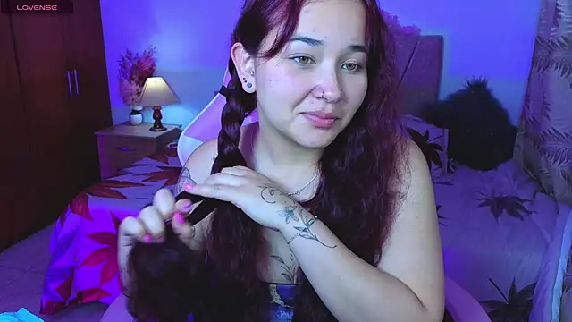 Leakitten online show from October 7, 2025, 12:44 am