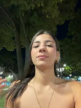 -juicy  online show from January 14, 2026, 11:30 pm