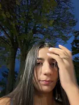 Snapshot of -juicy_ chatting on February 3, 2026, 11:21 pm -juicy online show from February 3, 2026, 11:21 pm