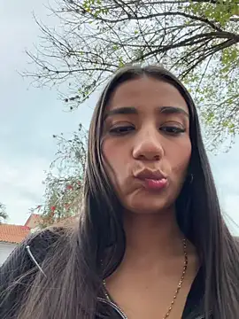 Snapshot of -juicy_ chatting on February 18, 2026, 10:39 pm -juicy online show from February 18, 2026, 10:39 pm