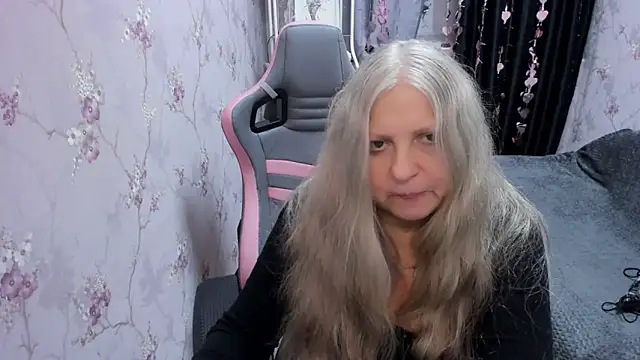 silver moon light online show from September 24, 2025, 5:52 pm