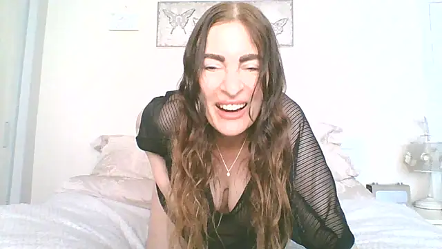 EllaKent online show from May 22, 2026, 2:48 pm