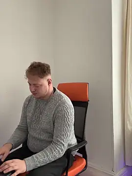 Snapshot of yourmaster2025 chatting on September 17, 2025, 12:40 pm yourmaster2025 online show from September 17, 2025, 12:40 pm