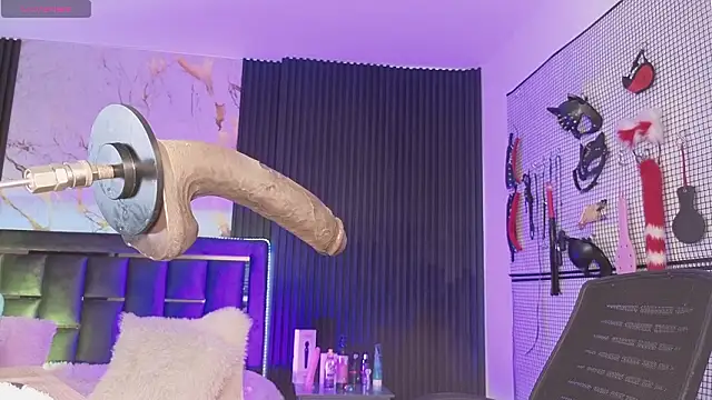 Issafoxx online show from January 31, 2026, 7:12 pm