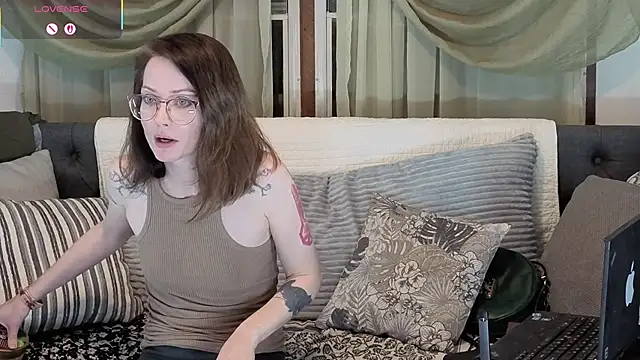 kohlbird online show from December 3, 2025, 4:02 am