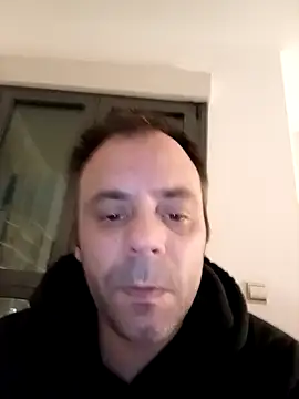 manchego85 online show from December 4, 2025, 8:19 pm