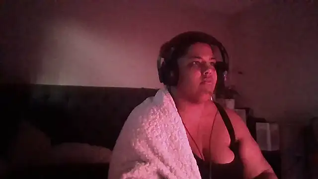 1n0nlythroat online show from April 28, 2026, 2:27 am