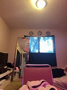 Snapshot of 1n0nlythroat chatting on February 9, 2026, 9:35 pm 1n0nlythroat online show from February 9, 2026, 9:35 pm