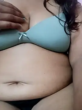 Snapshot of USER-MAYA chatting on April 10, 2026, 11:45 pm USER-MAYA online show from April 10, 2026, 11:45 pm