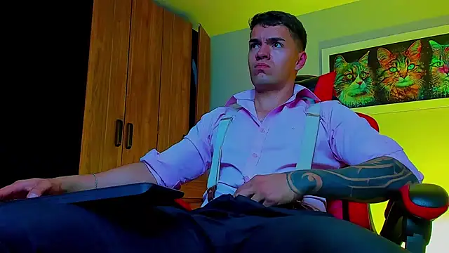 ALPHA DOMINUS  online show from September 23, 2025, 4:08 am