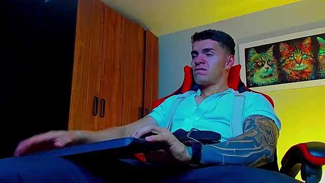 ALPHA DOMINUS  online show from September 22, 2025, 3:56 am