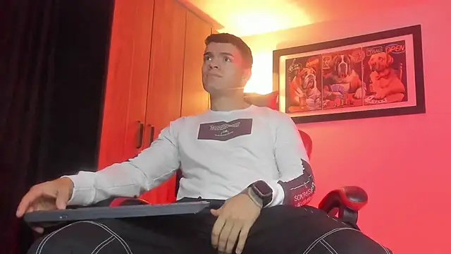 ALPHA DOMINUS  online show from January 15, 2026, 4:49 am