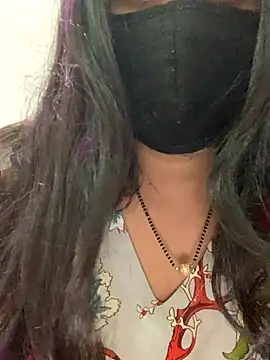 misharani00 online show from October 12, 2025, 1:01 pm