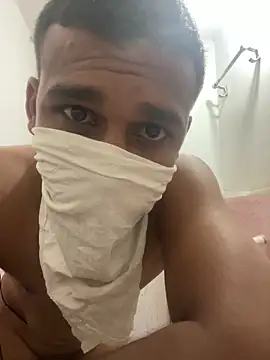 Snapshot of omkarcoll chatting on February 1, 2026, 3:10 pm omkarcoll online show from February 1, 2026, 3:10 pm