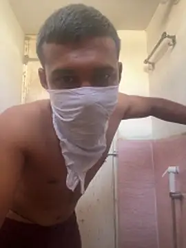 Snapshot of omkarcoll chatting on February 13, 2026, 5:18 am omkarcoll online show from February 13, 2026, 5:18 am