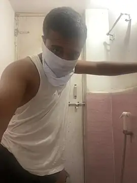 Snapshot of omkarcoll chatting on February 14, 2026, 5:46 pm omkarcoll online show from February 14, 2026, 5:46 pm