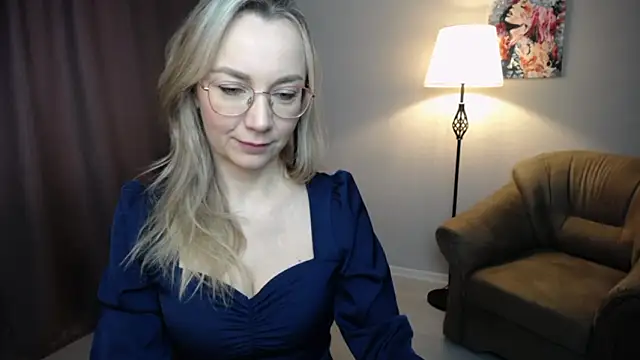 Ava Elior online show from March 4, 2026, 9:39 am