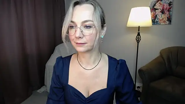 Ava Elior online show from October 10, 2025, 9:43 am