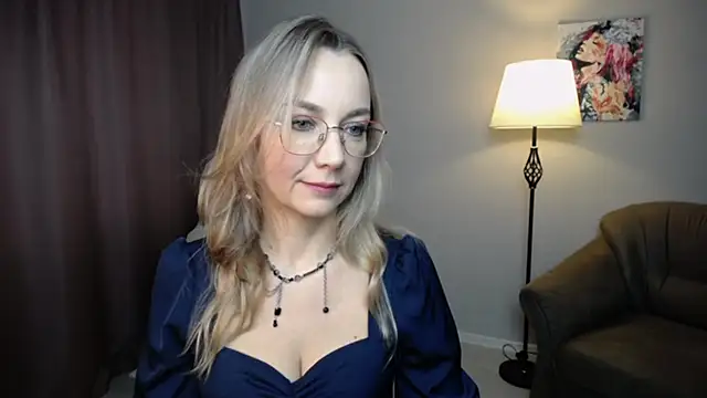 Ava Elior online show from October 24, 2025, 10:03 am