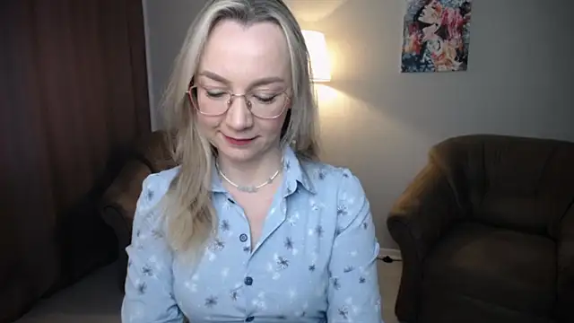 Snapshot of Ava_Elior chatting on May 4, 2026, 9:12 am Ava Elior online show from May 4, 2026, 9:12 am