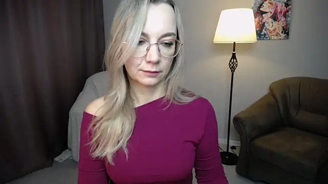 Ava Elior online show from October 12, 2025, 6:04 am