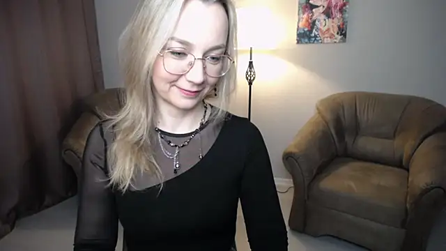 Snapshot of Ava_Elior chatting on April 22, 2026, 12:23 pm Ava Elior online show from April 22, 2026, 12:23 pm
