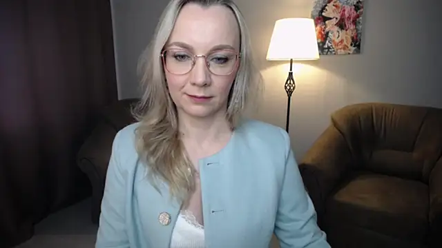 Snapshot of Ava_Elior chatting on May 11, 2026, 10:16 am Ava Elior online show from May 11, 2026, 10:16 am