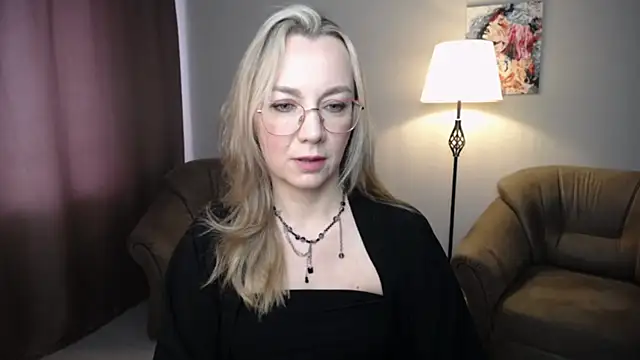 Snapshot of Ava_Elior chatting on May 30, 2026, 10:54 am Ava Elior online show from May 30, 2026, 10:54 am