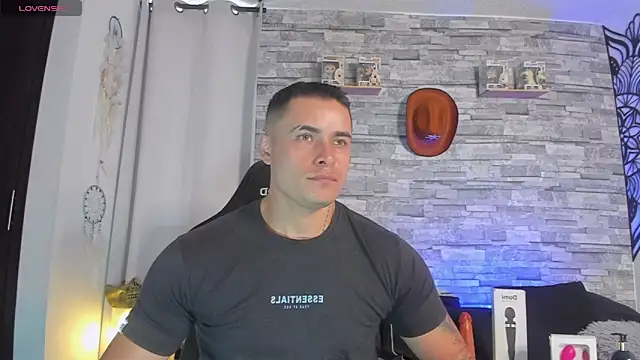 connorsmiith online show from November 13, 2025, 8:35 pm