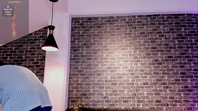 connorsmiith online show from October 10, 2025, 11:44 am