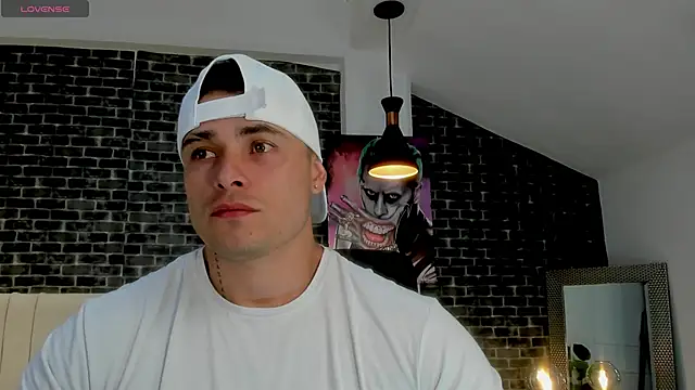 connorsmiith online show from April 6, 2026, 11:06 pm