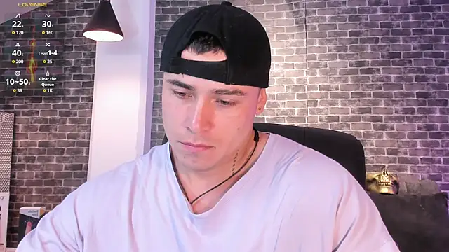 connorsmiith online show from October 7, 2025, 1:45 pm