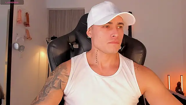 Snapshot of connorsmiith chatting on July 13, 2026, 7:24 pm connorsmiith online show from July 13, 2026, 7:24 pm
