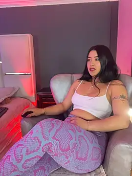 Snapshot of BellaFernandez__ chatting on June 25, 2026, 1:05 pm BellaFernandez online show from June 25, 2026, 1:05 pm