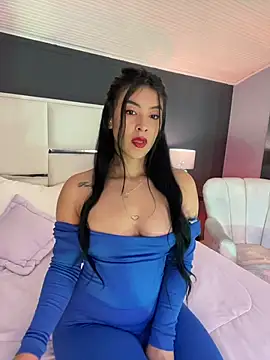 BellaFernandez   online show from December 18, 2025, 11:03 am