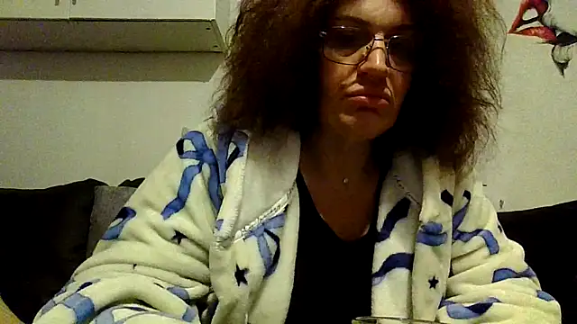 RubyyRosee online show from February 5, 2026, 6:31 am