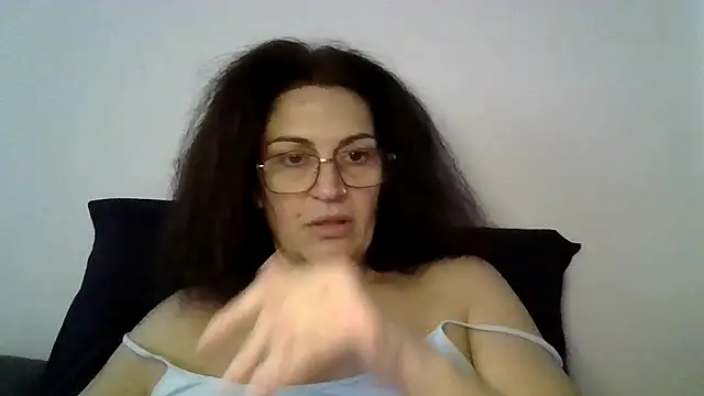 RubyyRosee online show from October 10, 2025, 1:23 pm