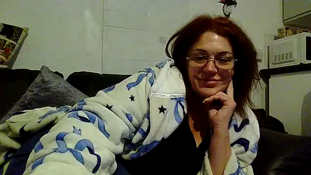 RubyyRosee online show from April 16, 2026, 5:19 am