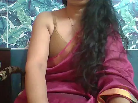 Snapshot of Marathi_q4een01 chatting on October 17, 2025, 5:44 am Marathi q4een01 online show from October 17, 2025, 5:44 am