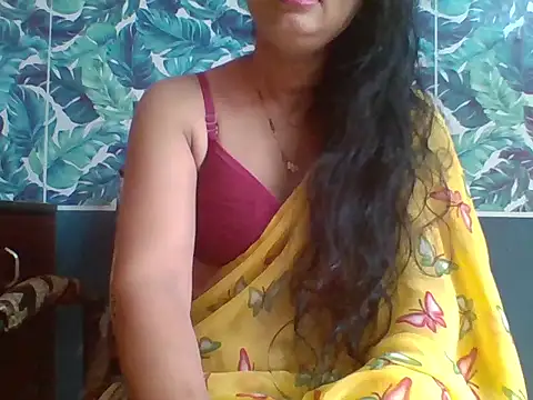 Snapshot of Marathi_q4een01 chatting on October 13, 2025, 4:03 am Marathi q4een01 online show from October 13, 2025, 4:03 am