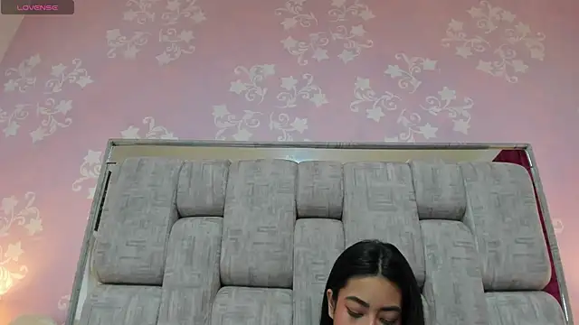 KatySweetas online show from January 7, 2026, 7:19 pm