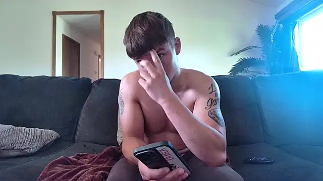 Snapshot of derekmontana2 chatting on June 15, 2026, 2:28 pm derekmontana2 online show from June 15, 2026, 2:28 pm