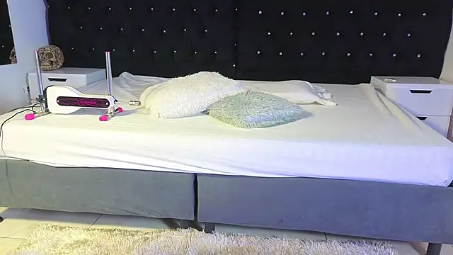 Lisa sweetas online show from March 19, 2026, 2:55 am