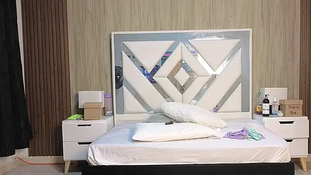 Lisa sweetas online show from February 13, 2026, 1:27 am