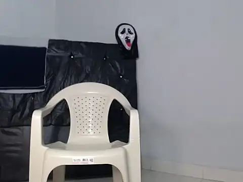 Snapshot of masterbrave420 chatting on November 18, 2025, 10:24 pm masterbrave420 online show from November 18, 2025, 10:24 pm